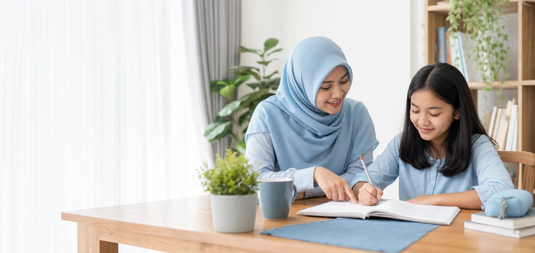 Ilustrasi guru mendampingi siswa belajar di rumah