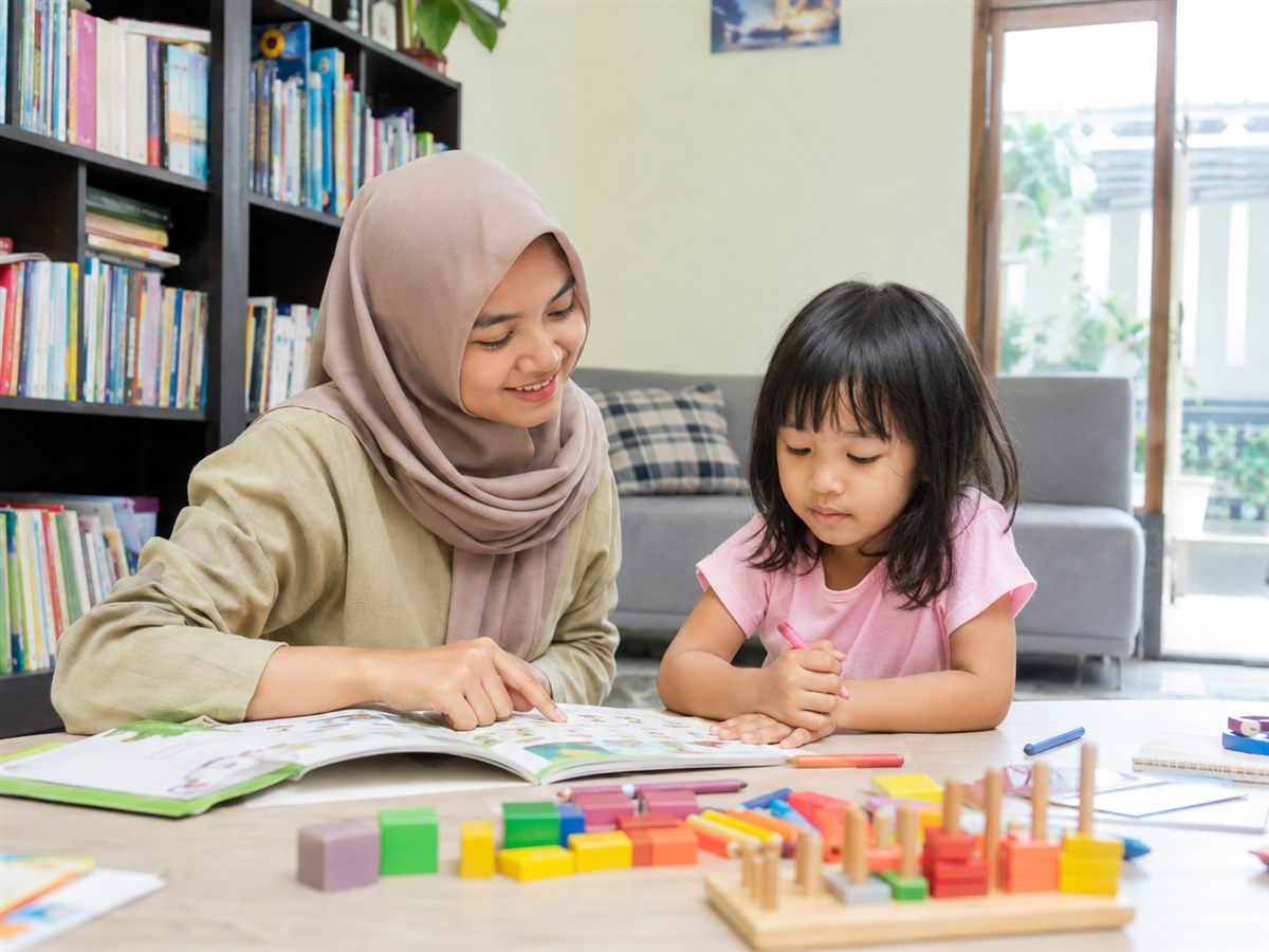 Homeschooling Rungkut Surabaya Kegiatan belajar homeschooling Rungkut Surabaya bersama guru HS Sriwijaya Edu